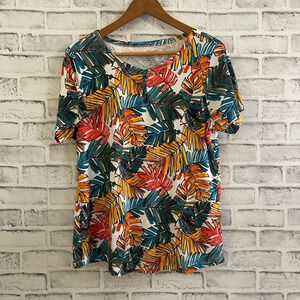 Women’s Chico’s vibrant colored tropical print short sleeve t-shirt 2 (Large)
